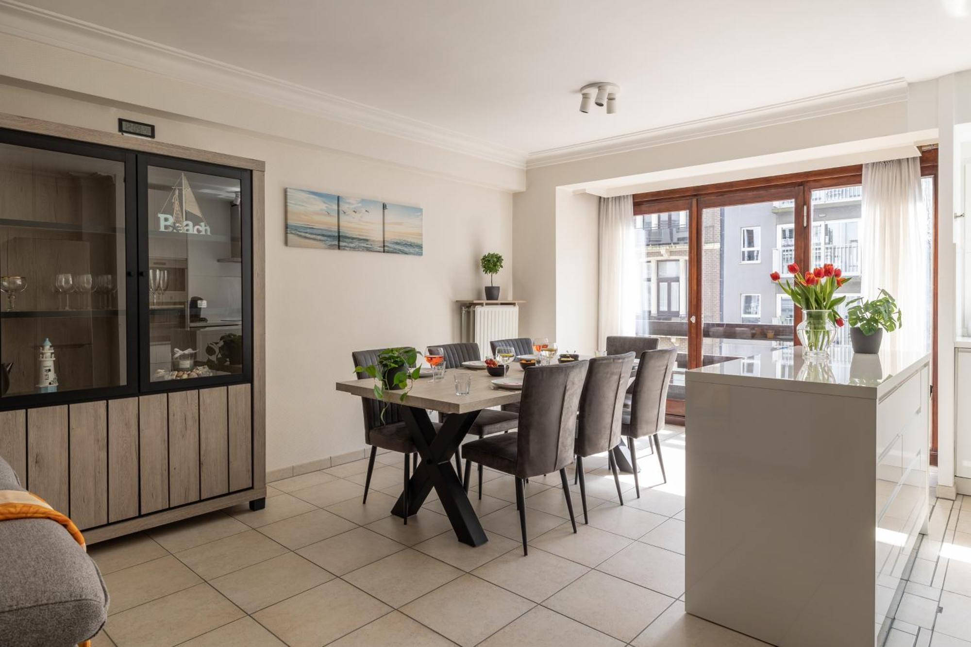 Weloveoostende - Newly Renovated Large Apartment 150M From The Beach - Including Bed Sheets And Final Clea-Ning Eksteriør billede